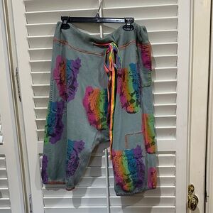 Magnolia Pearl Cali Sweat Shorts.